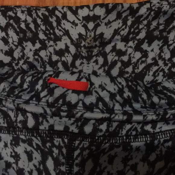 LOFT- Lou and Grey Workout Pants-Size Small - Picture 5 of 5